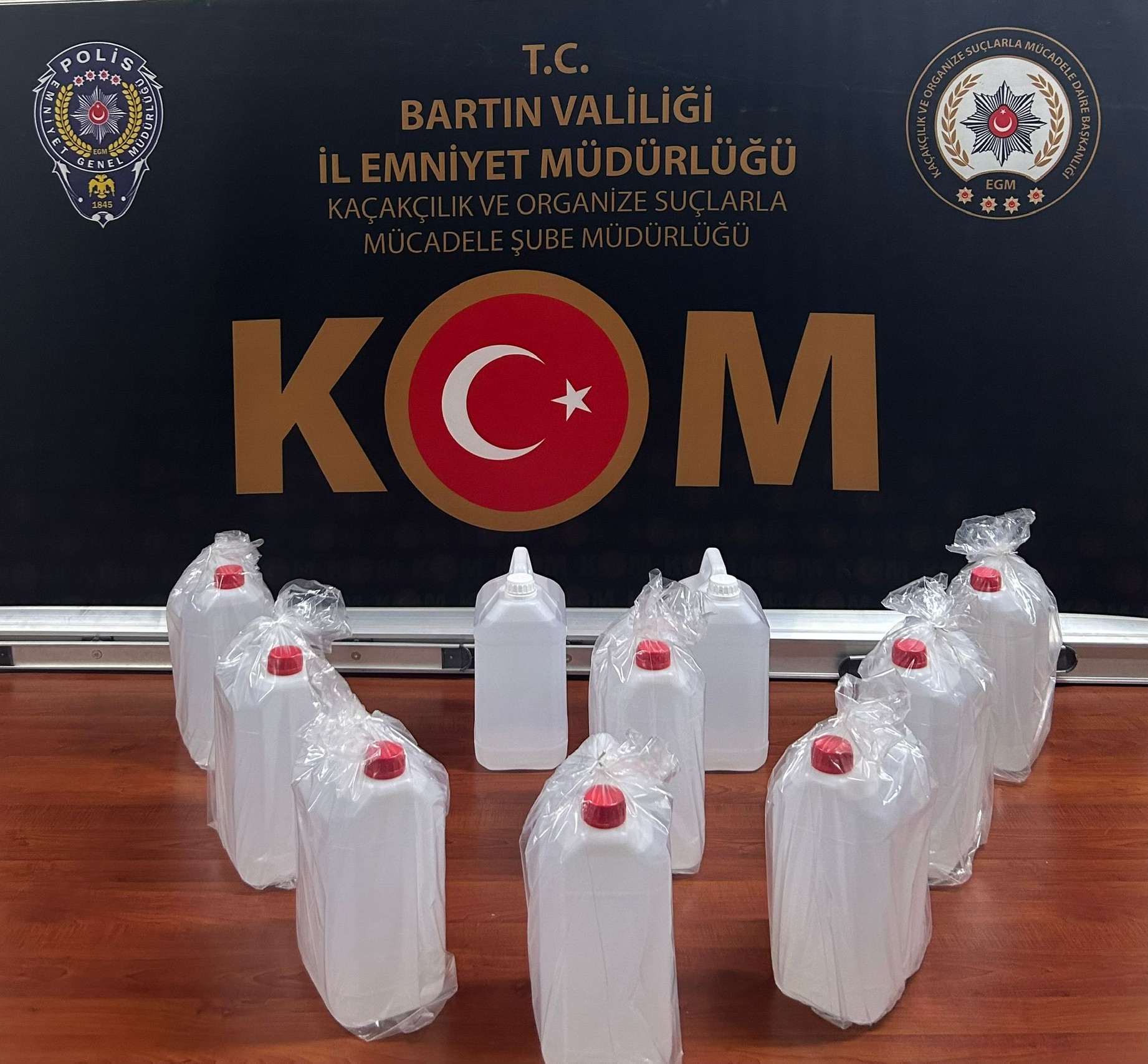 EMNİYET MÜDÜRLÜĞÜ  HIZ KESMİYOR…